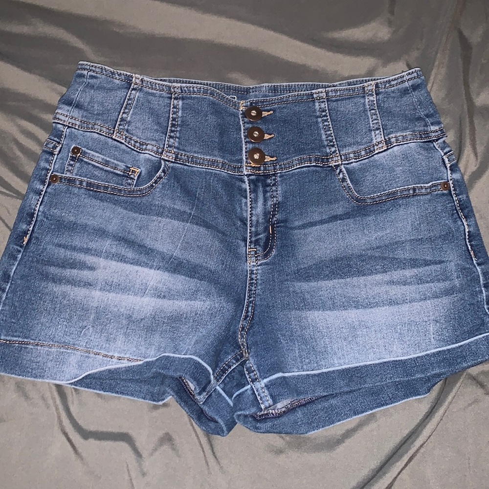High waisted blue Jean shorts